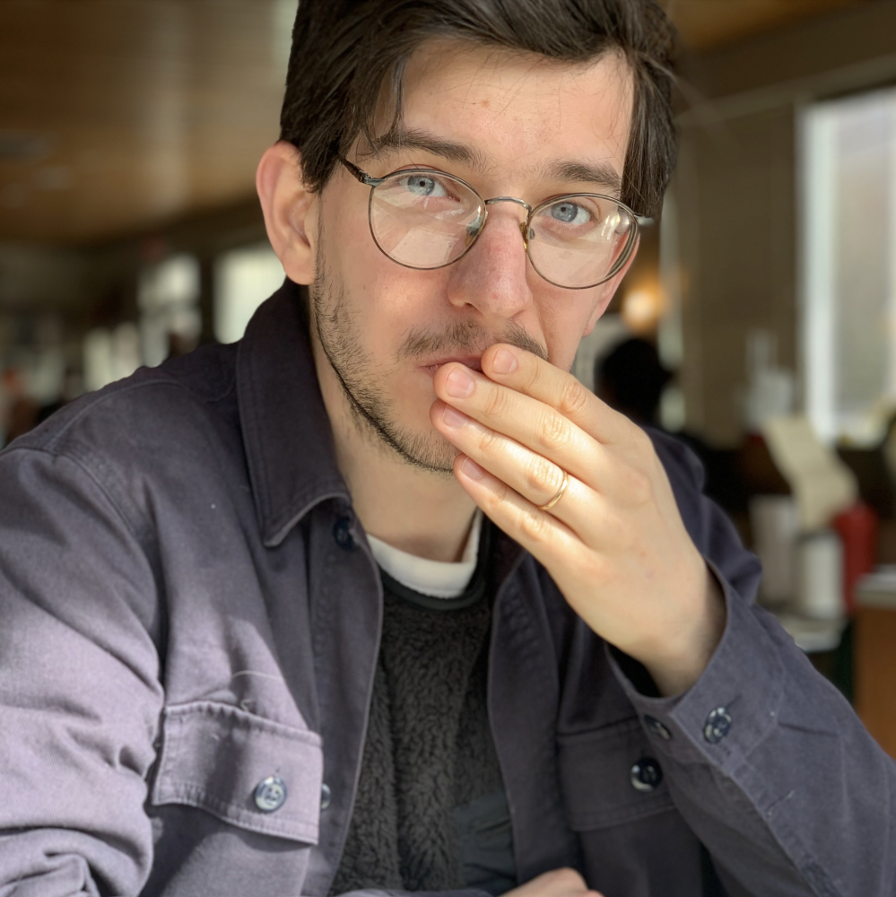 Peter Enzinna Headshot